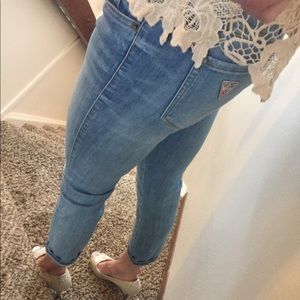 Guess jeans capris size 25